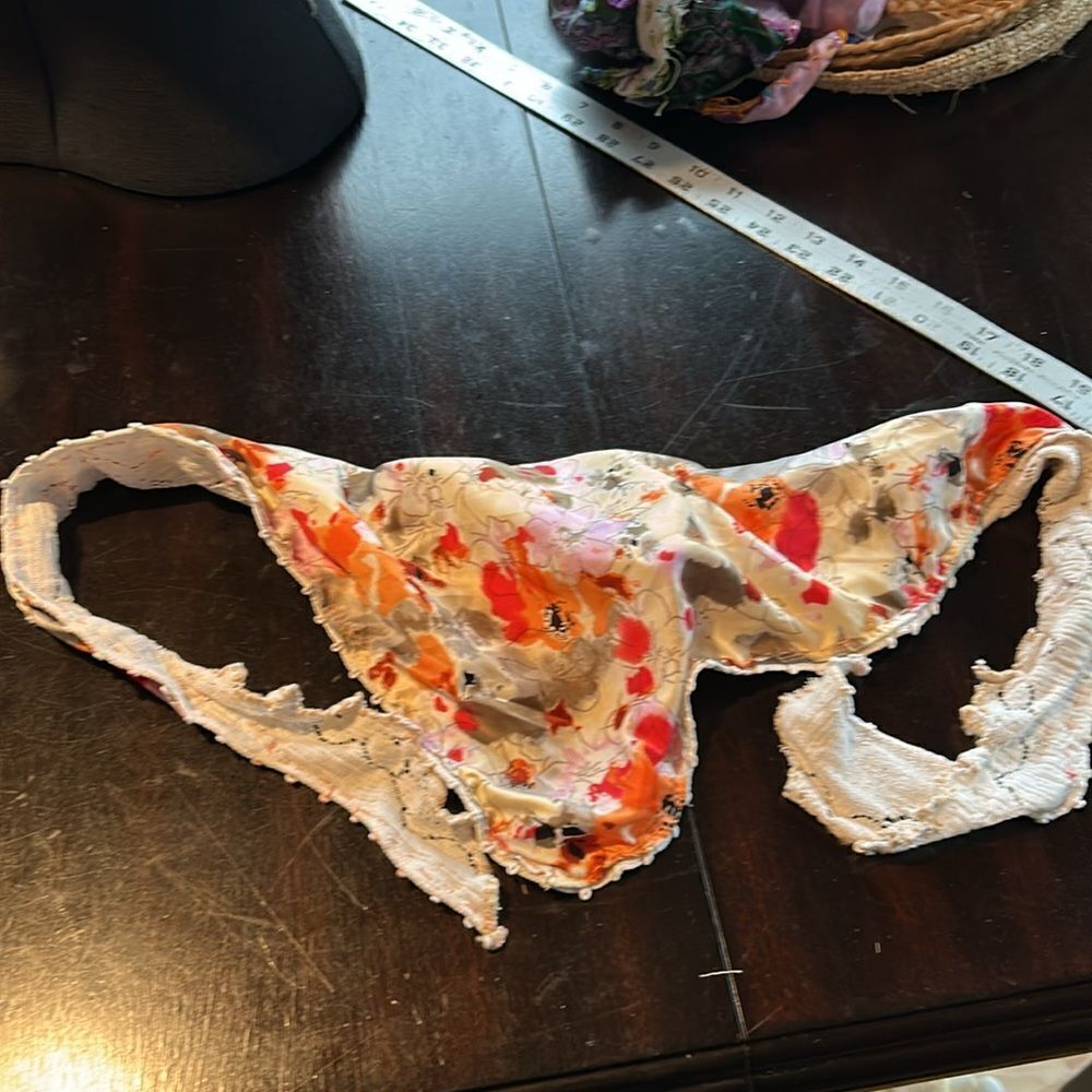 Handcrafted, cotton poly embroidered kerchief neck piece hat head scarf floral - Picture 9 of 12